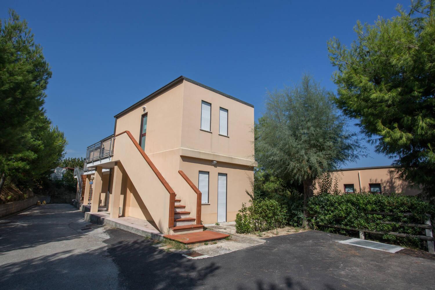 Centro Vacanze Mirage Torre di Palme 外观 照片