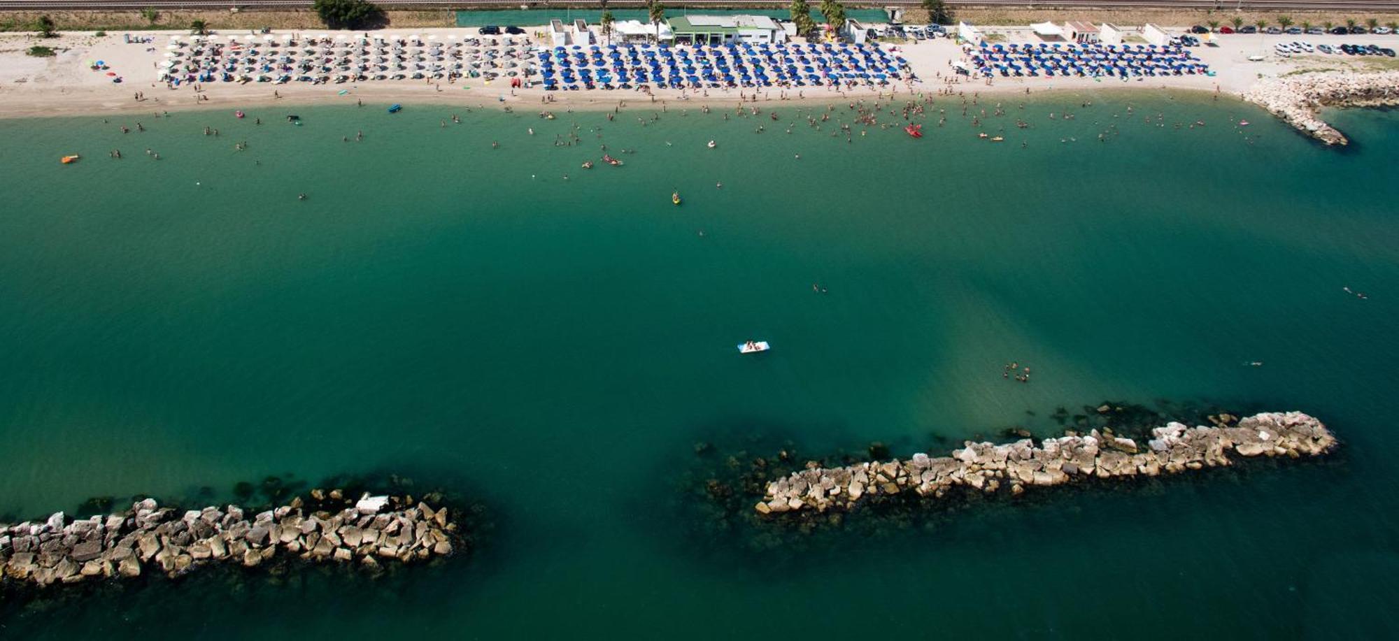 Centro Vacanze Mirage Torre di Palme 外观 照片