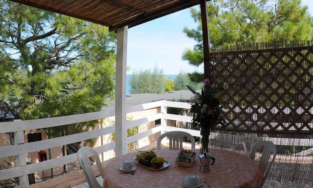 Centro Vacanze Mirage Torre di Palme 外观 照片